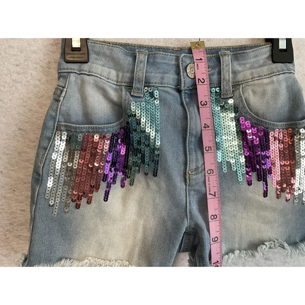 Justice Shorts Girls 7 Blue Denim Mini Mom Sequin Fringe Pockets Raw Hem Sparkle
